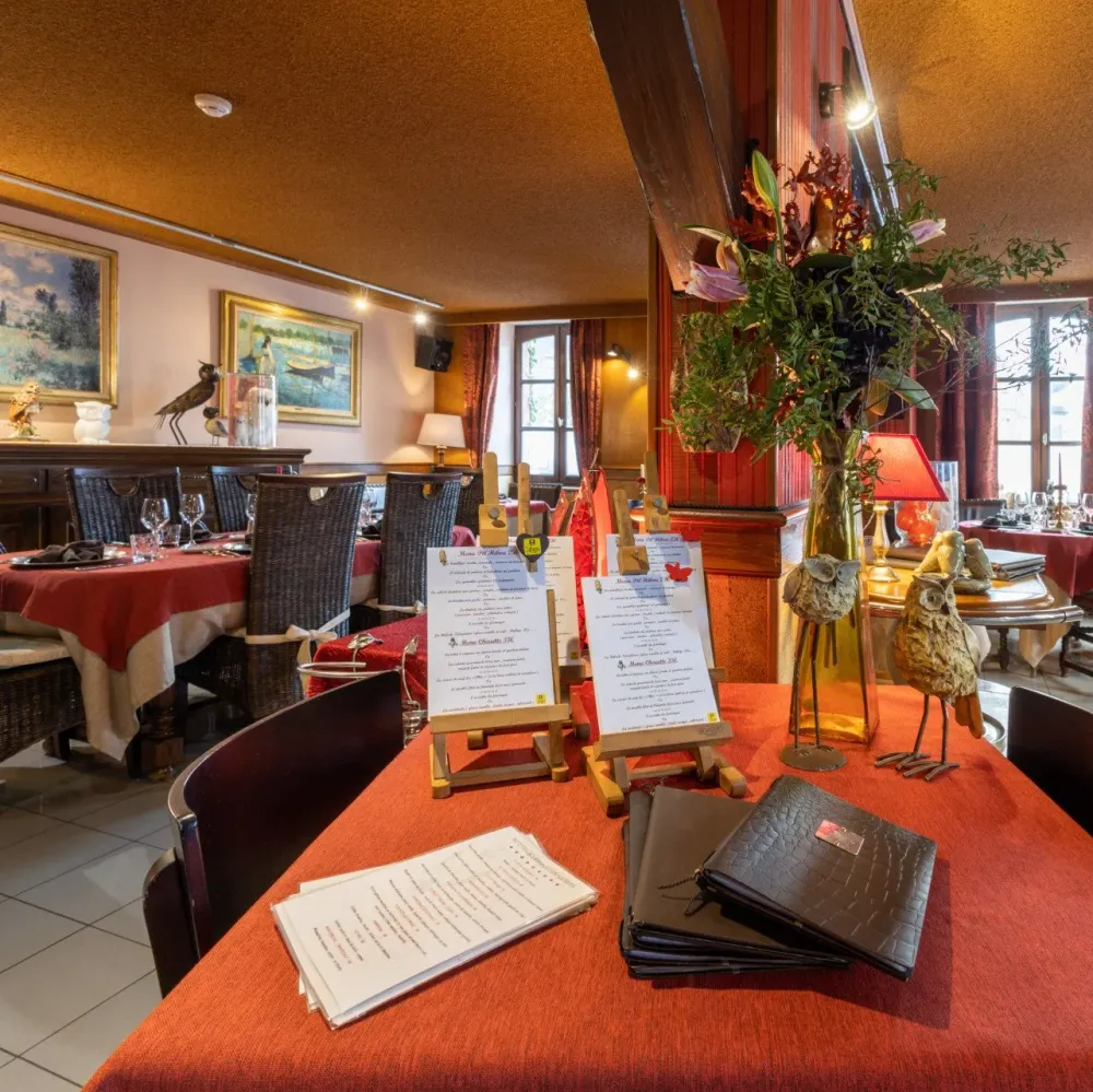 Hôtel-Restaurant à Signy-le-Petit